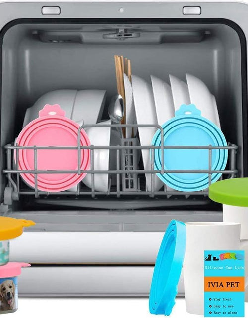 Load image into Gallery viewer, Food Can Lids, Universal BPA Free Silicone Can Lids Covers for Dog and Cat Food, One Can Cap Fit Most Standard Size Canned（4 Pack Multicolor
