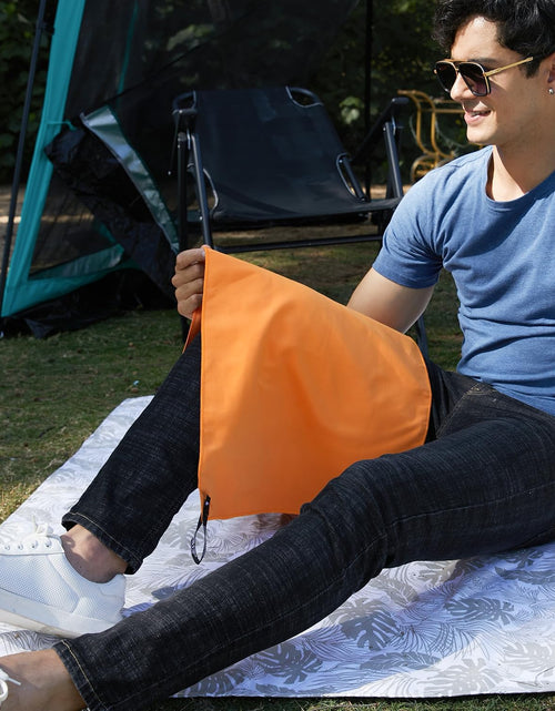 Load image into Gallery viewer, Microfiber Towel Perfect Travel &amp; Sports &amp;Beach Towel. Fast Drying - Super Absorbent - Ultra Compact. Suitable for Camping, Backpacking,Gym, Beach, Swimming,Yoga
